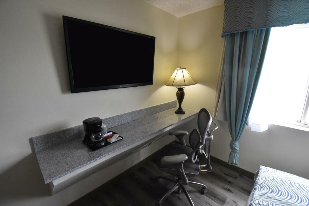Hotel Super 8 By Wyndham Irving Dfw Airport/South Extérieur photo